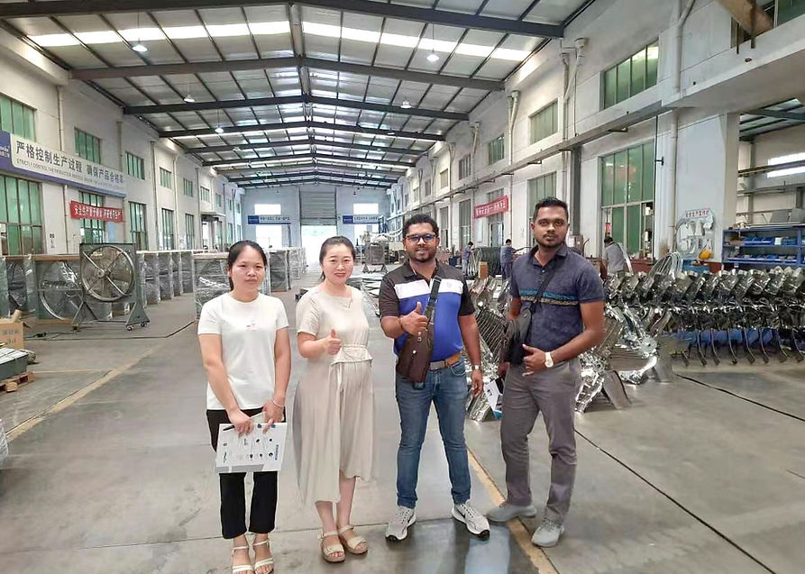 sri-lanka-clients-visit-factory