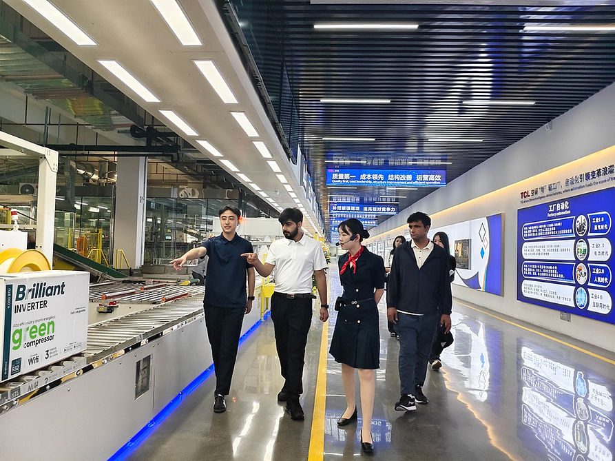 Pakistan-customer-visit-ac-production-line
